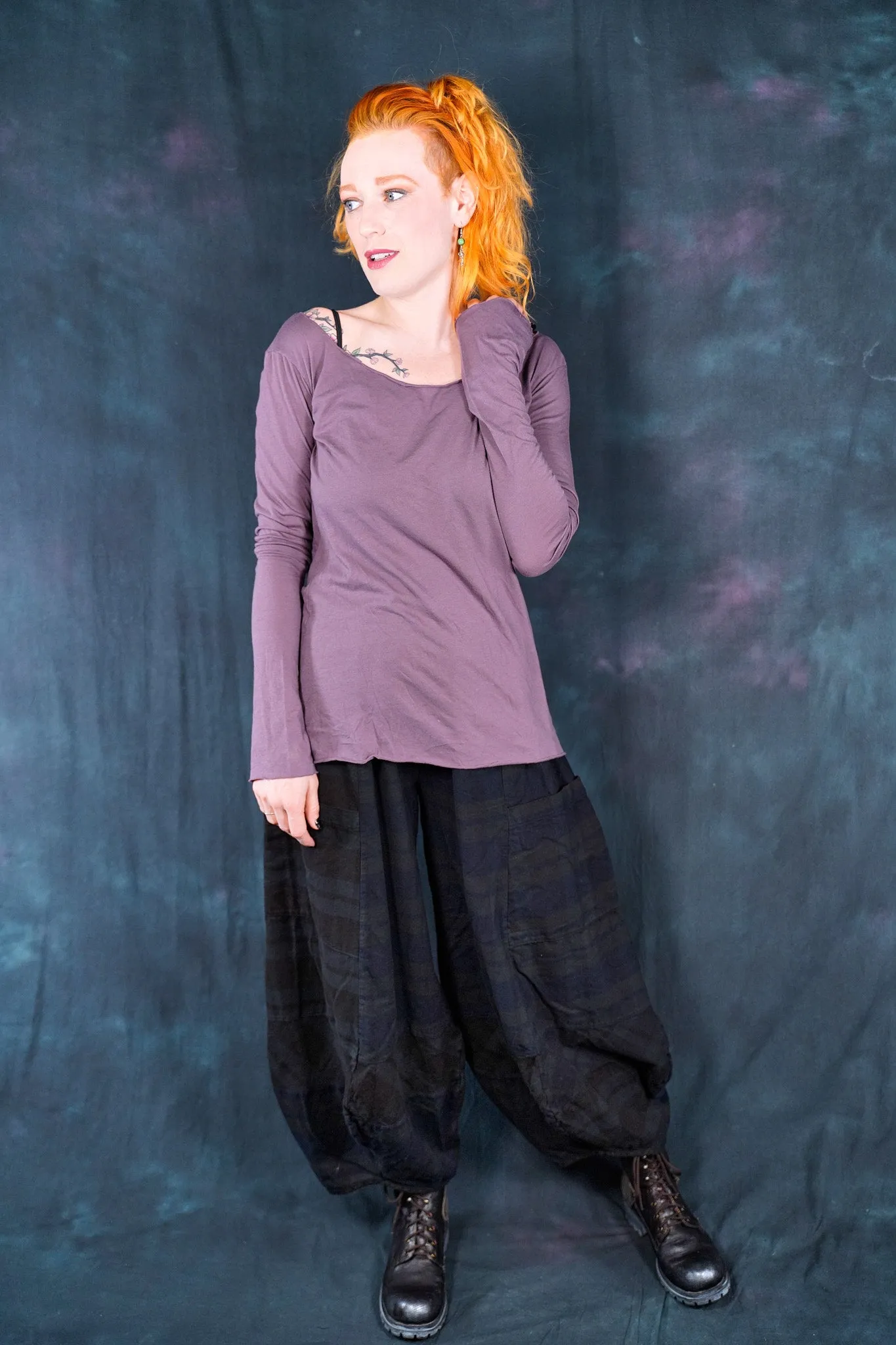 3209-Isla Cabin Four Square Pant Francesca Black Plaid
