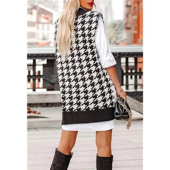 Black Oversized Houndstooth Printed Knit Sweater Vest V Neck Sleeveless Sweater