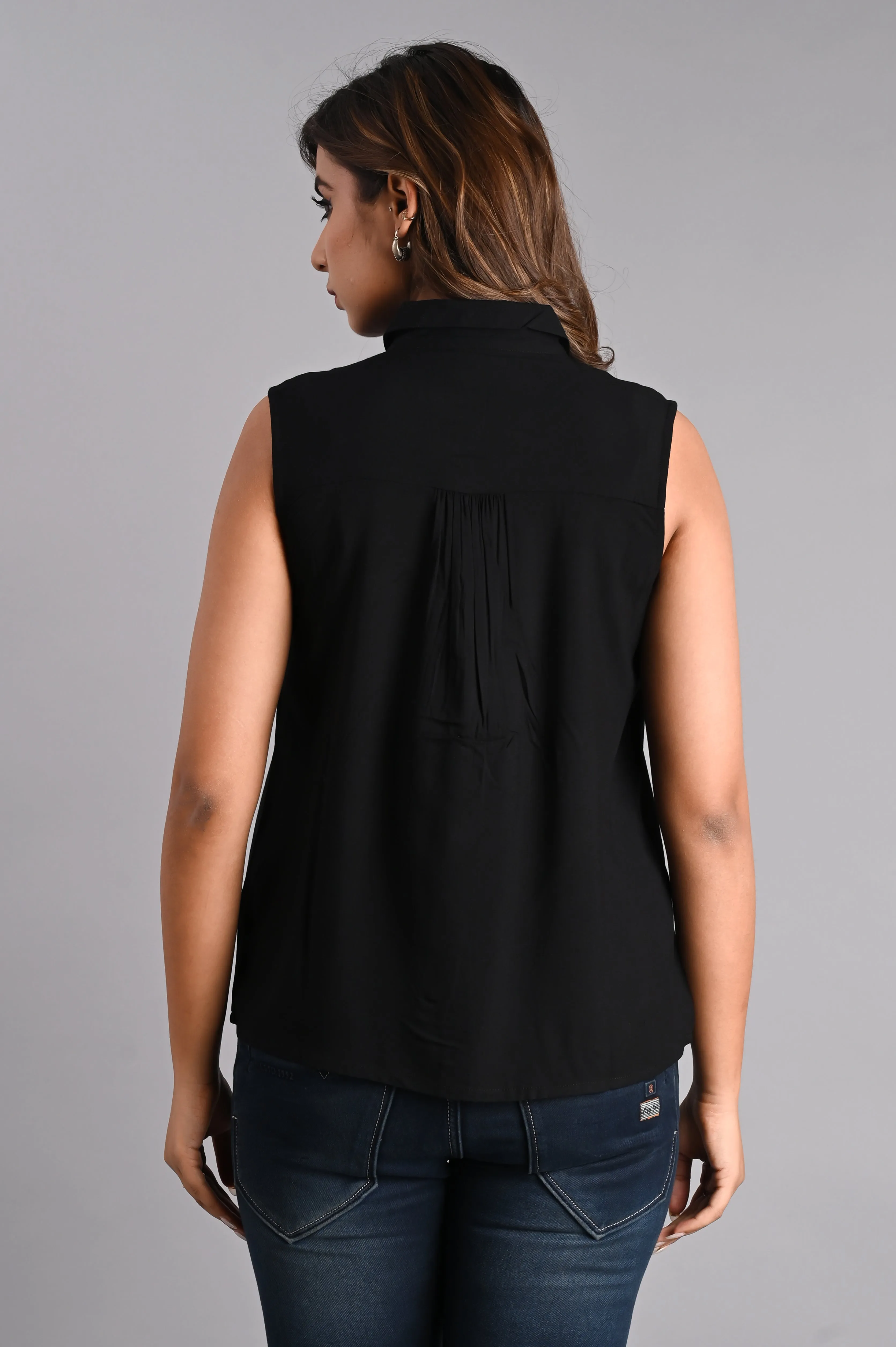 Black Sleeveless Shirt