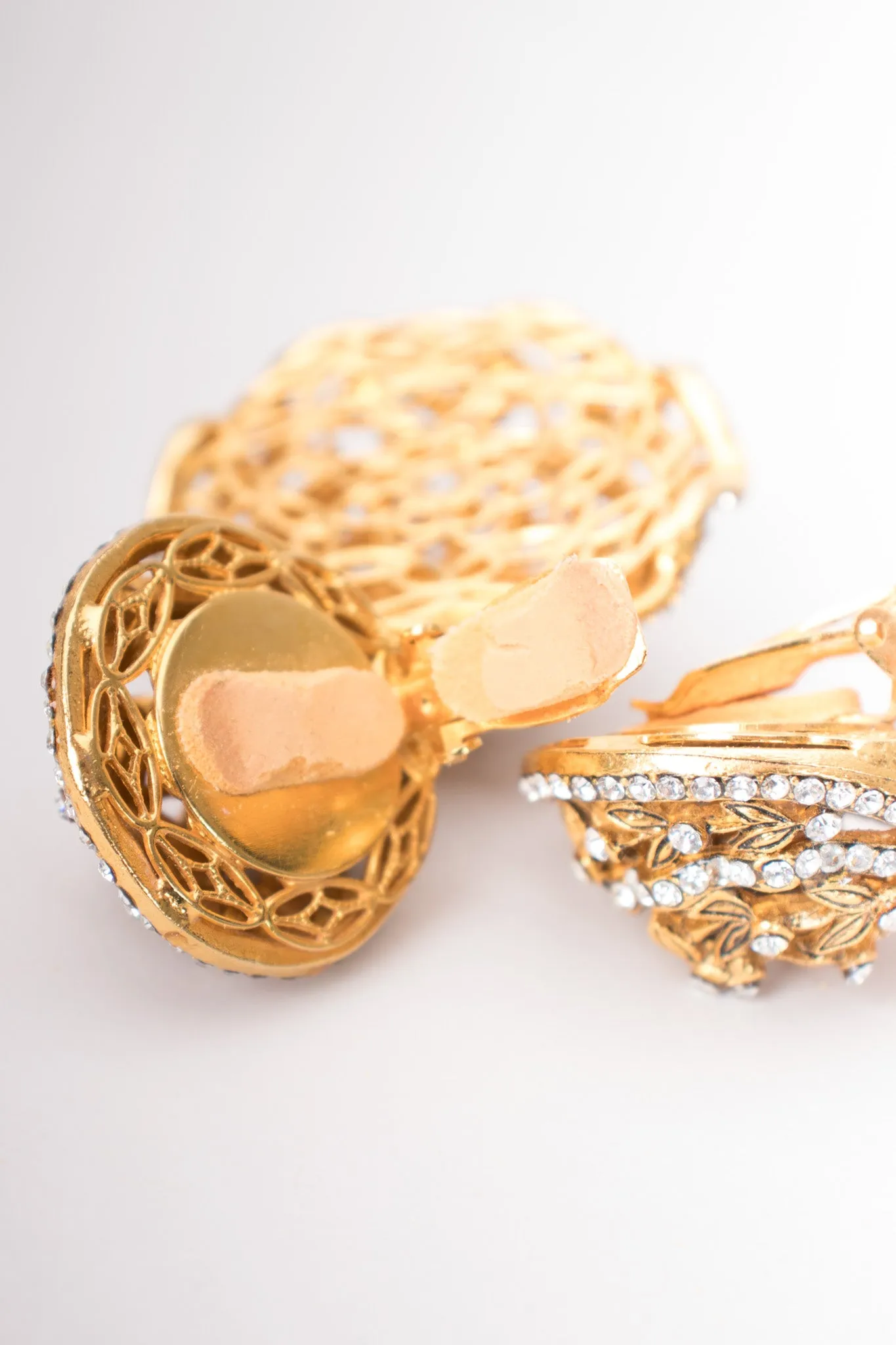Crystal Oyster Drop Earrings