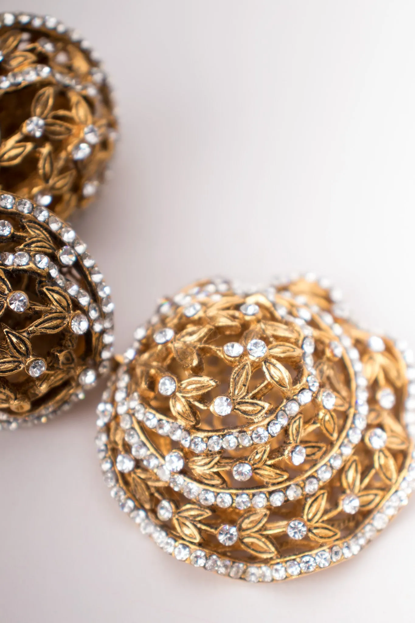 Crystal Oyster Drop Earrings