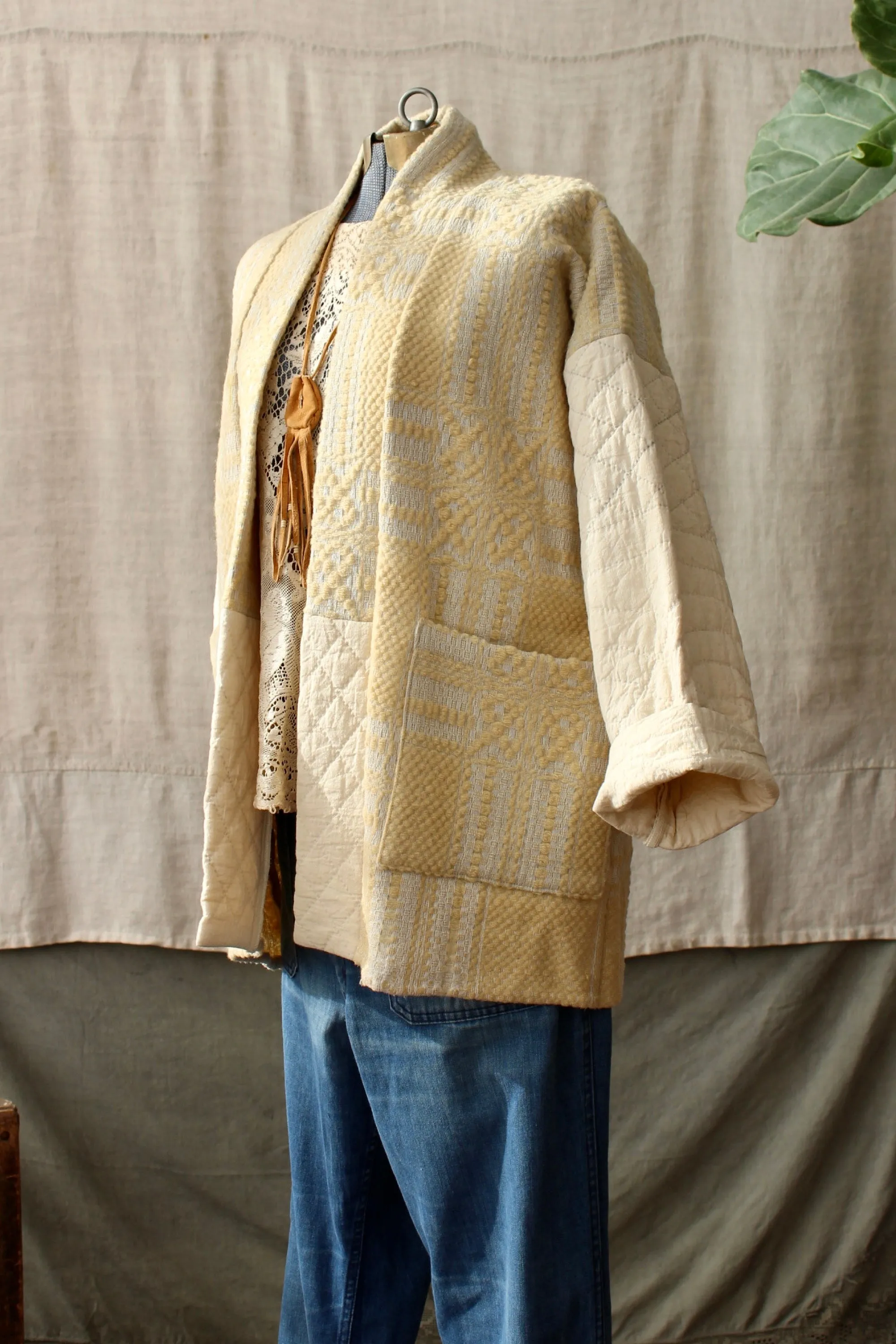 HF154 The Highlands Foundry Heirloom Quilt and Coverlet Coat