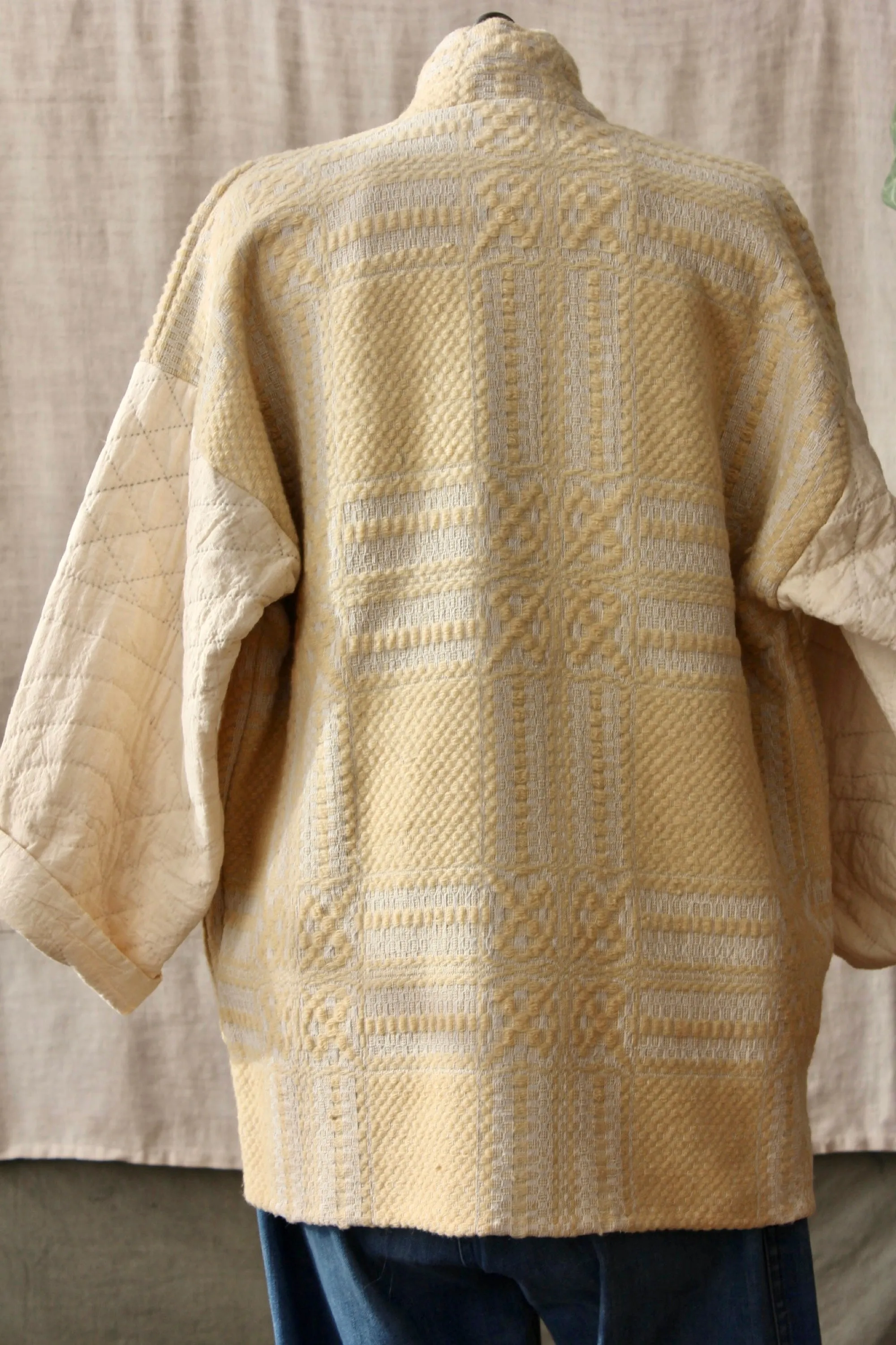 HF154 The Highlands Foundry Heirloom Quilt and Coverlet Coat