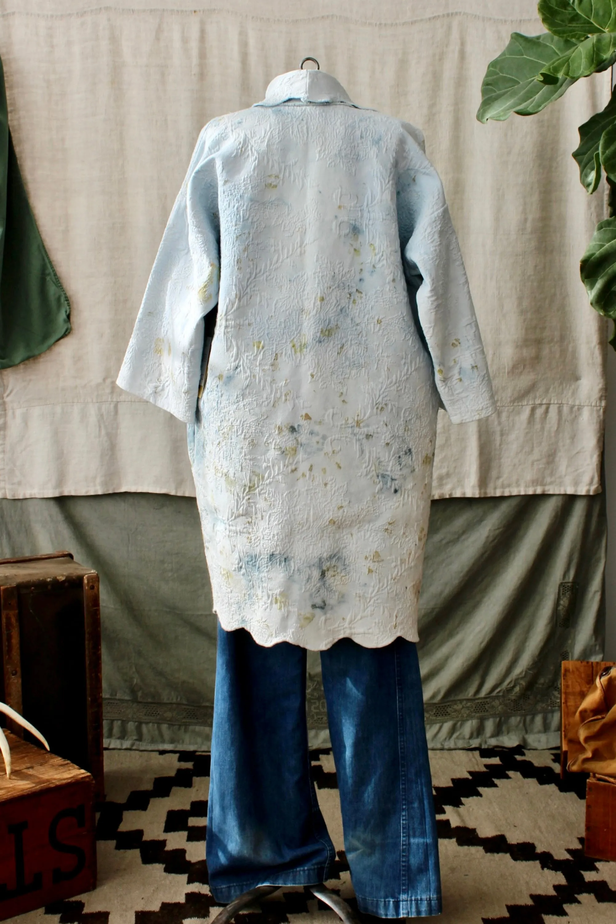 HF170 The Highlands Foundry Indigo Dyed Matelasse Duster