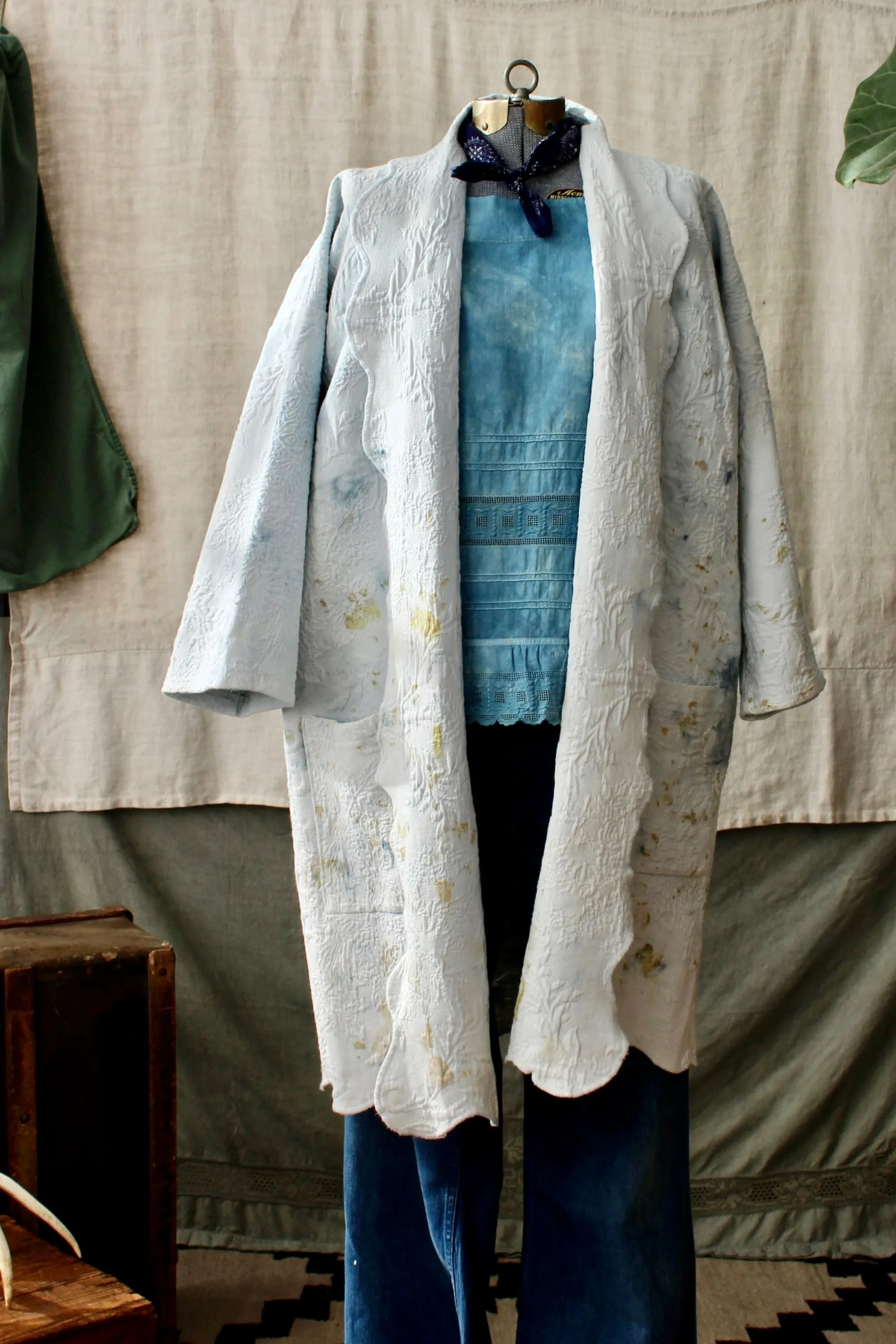 HF170 The Highlands Foundry Indigo Dyed Matelasse Duster
