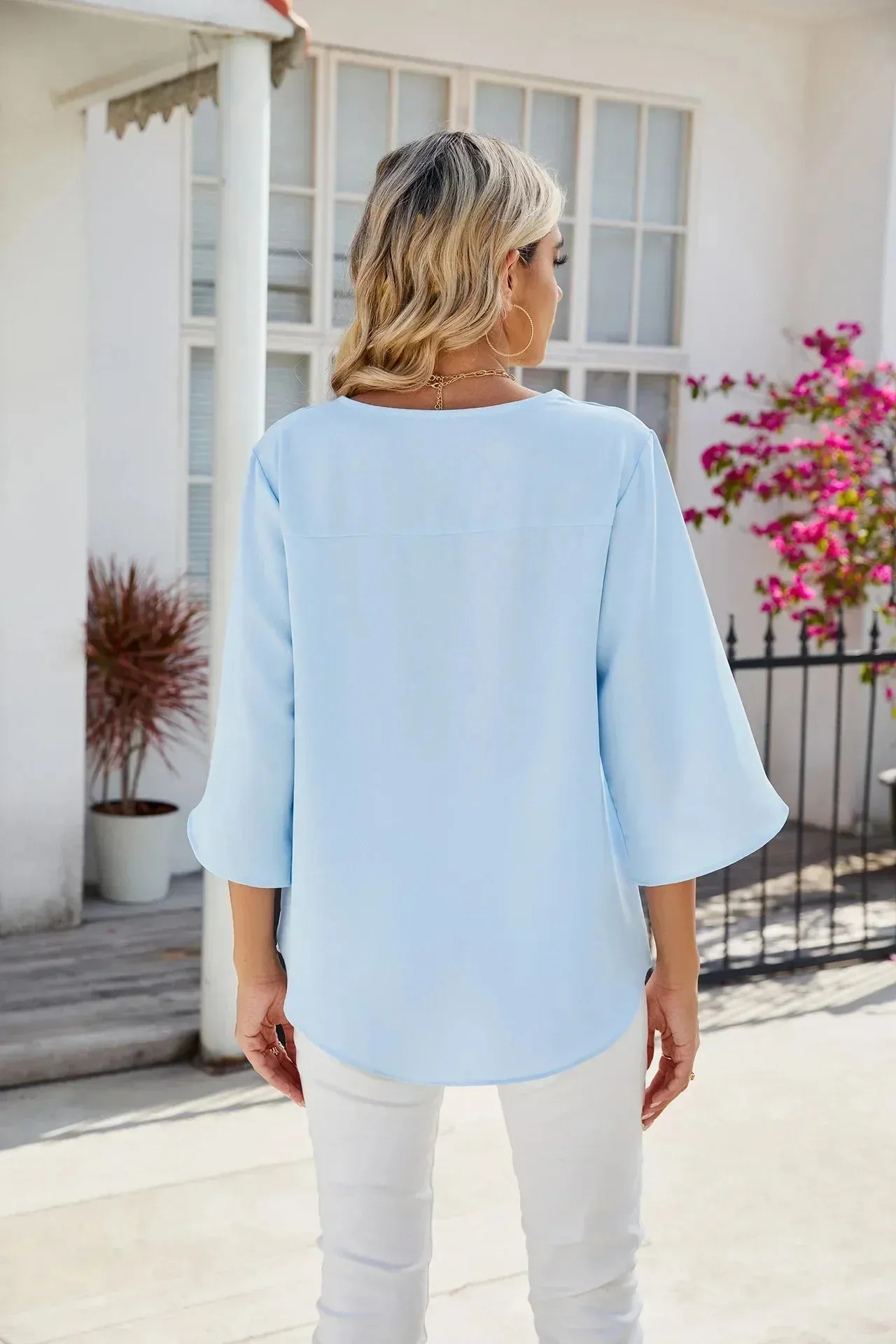 Ivanna | Lightweight V-Neck Blouse