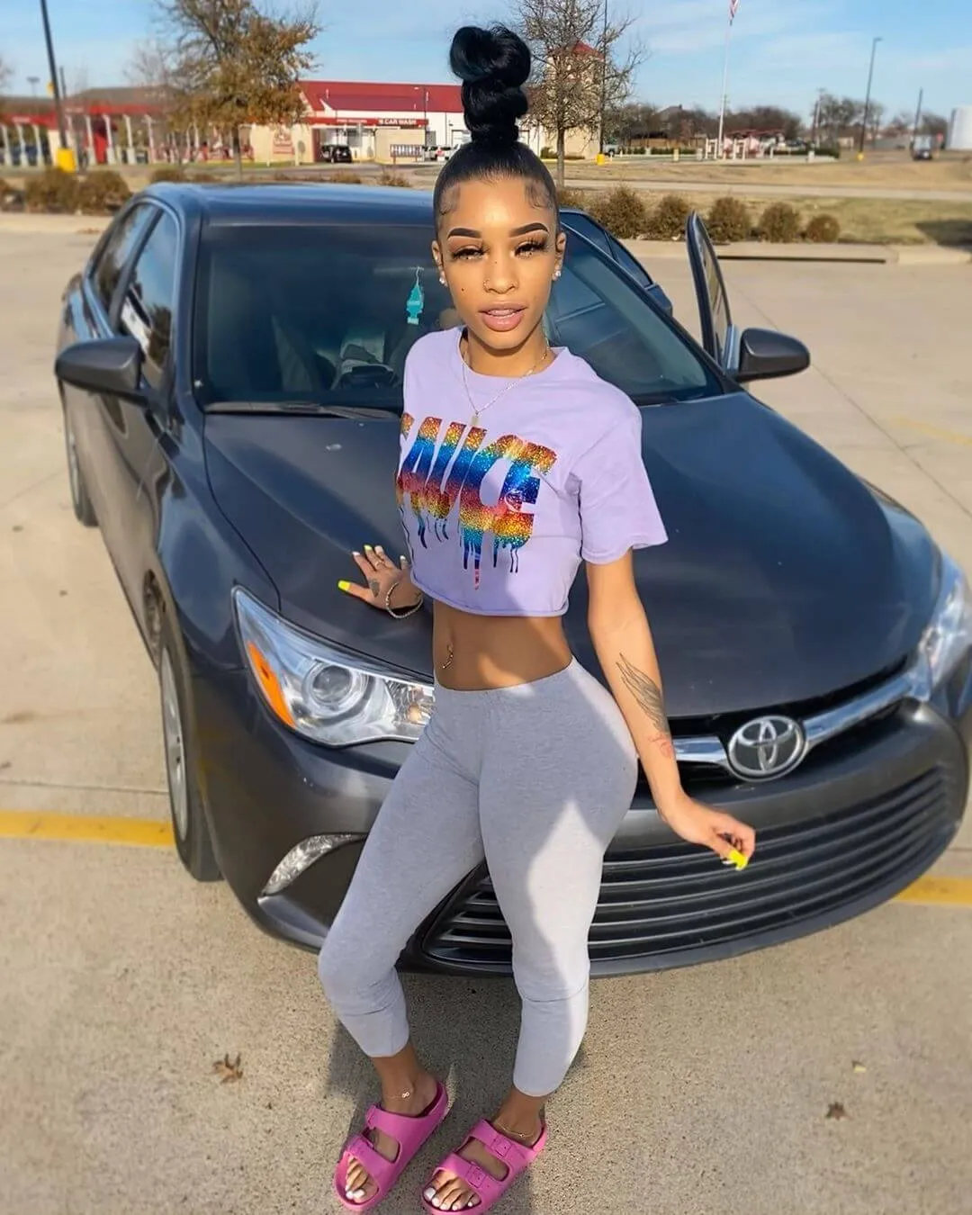 Rainbow Sparkle Sauce | Lavender Tee