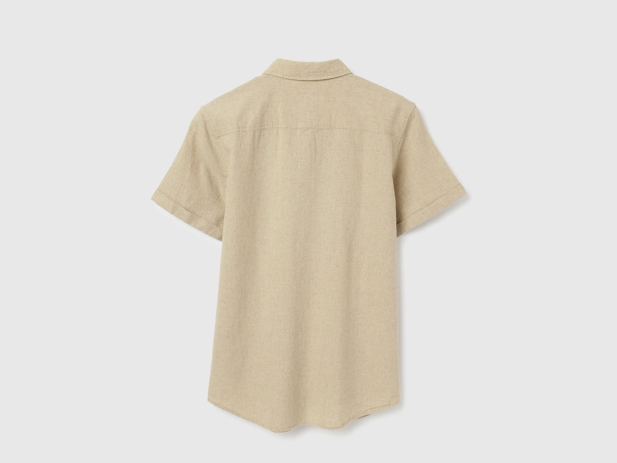 Regular Fit Spread Collar Solid Shirts