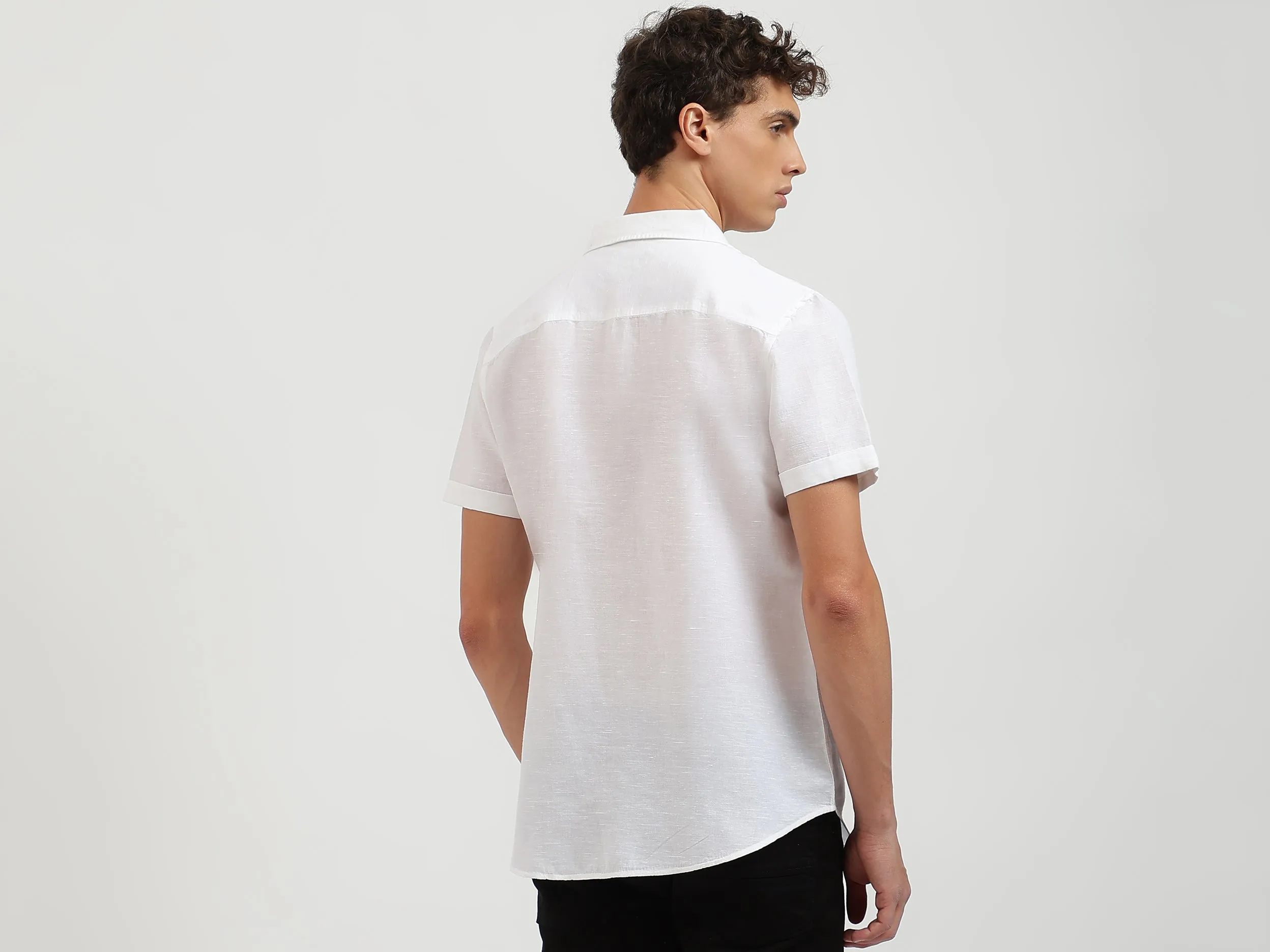 Regular Fit Spread Collar Solid Shirts