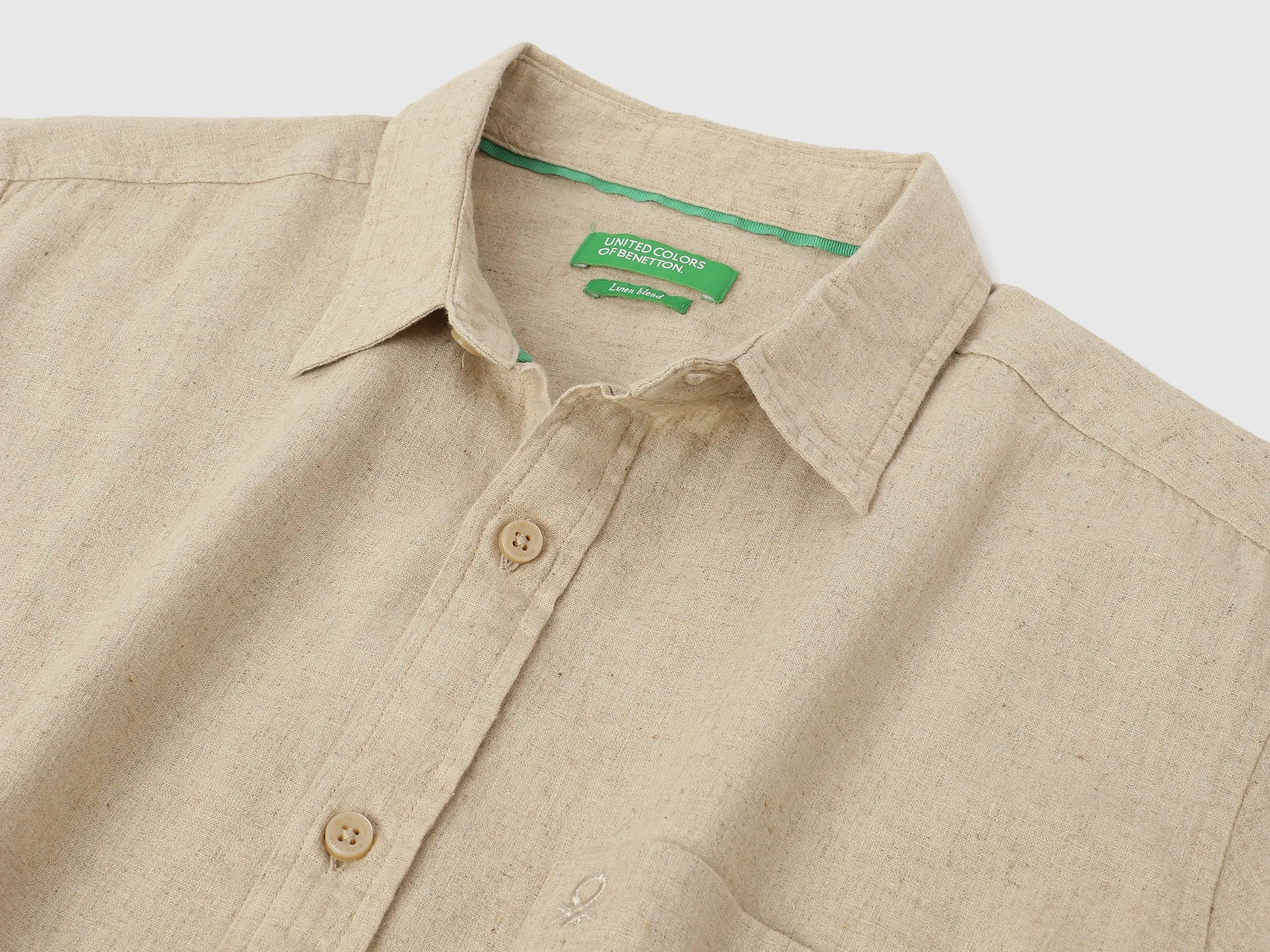 Regular Fit Spread Collar Solid Shirts