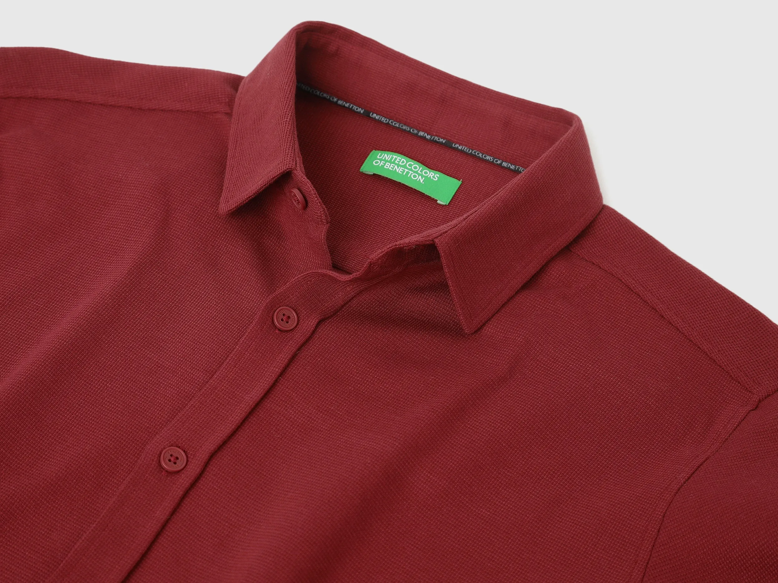 Regular Fit Spread Collar Textured Shirts