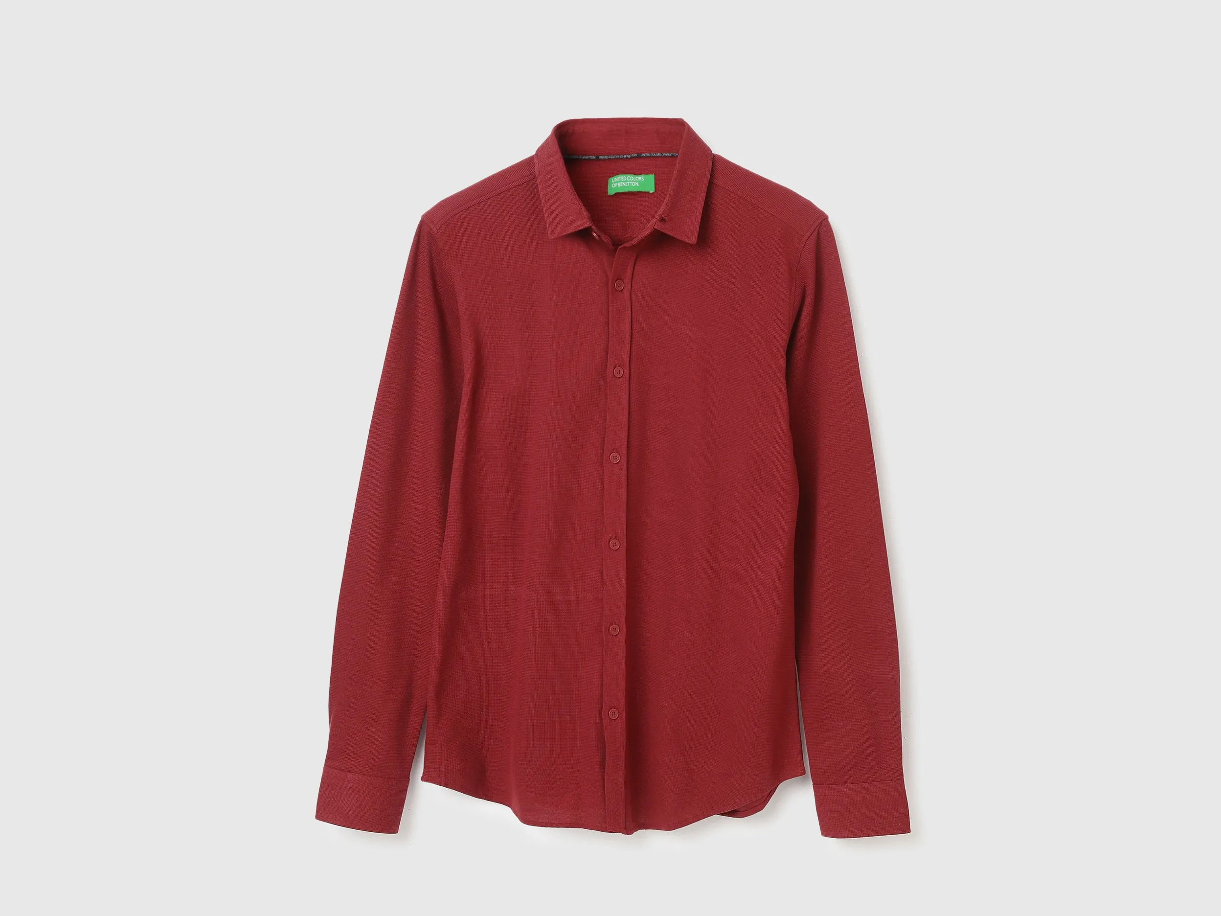 Regular Fit Spread Collar Textured Shirts