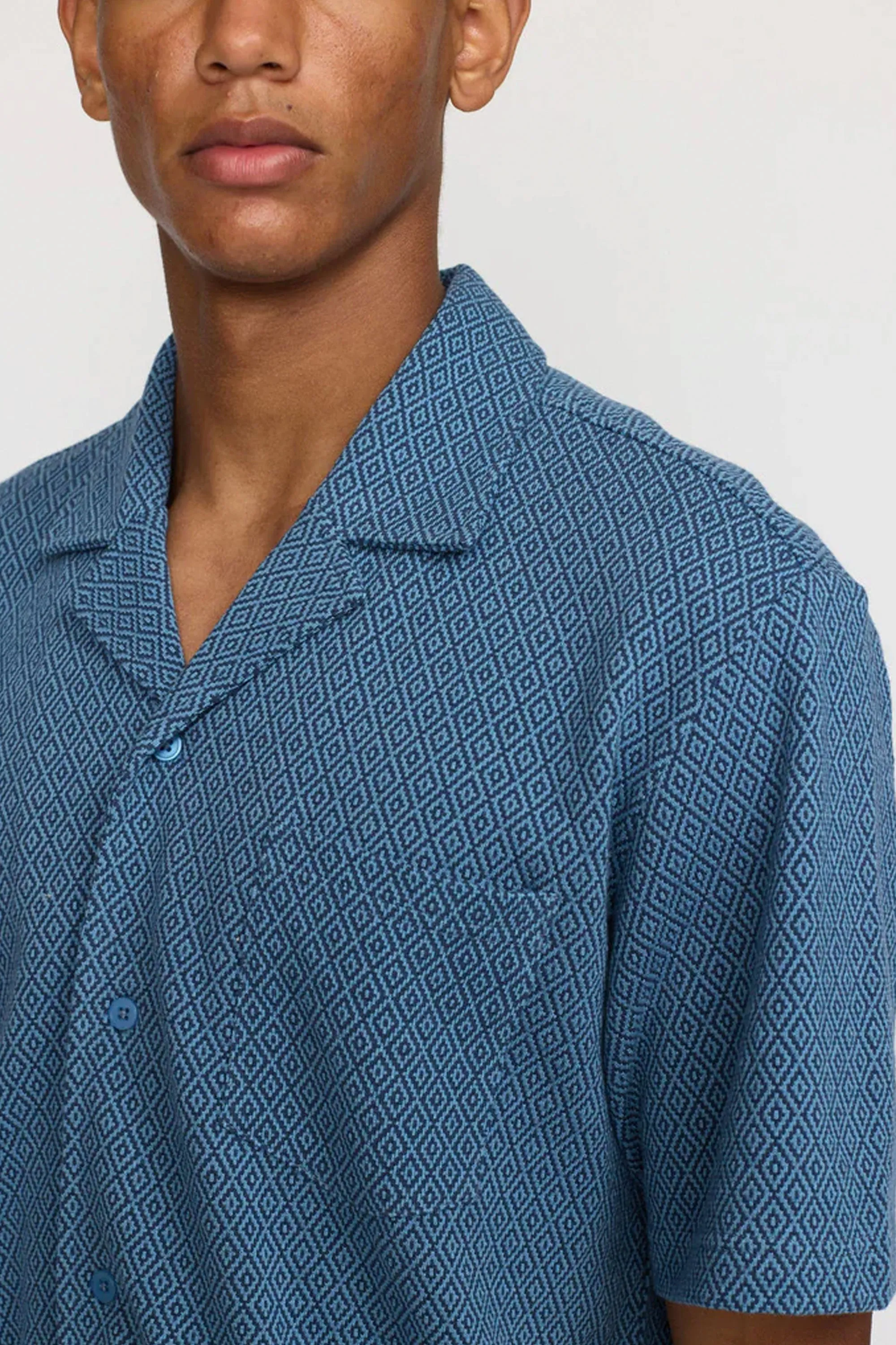 REVOLUTION - JACQUARD CUBAN SHIRT - BLUE