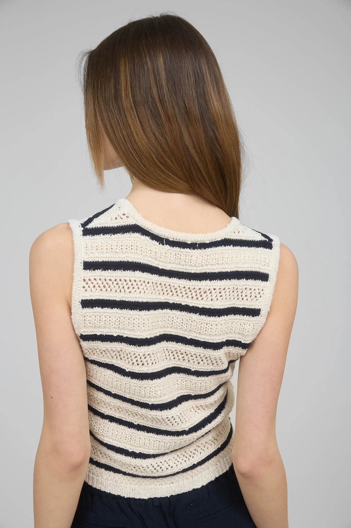 Roma Vest