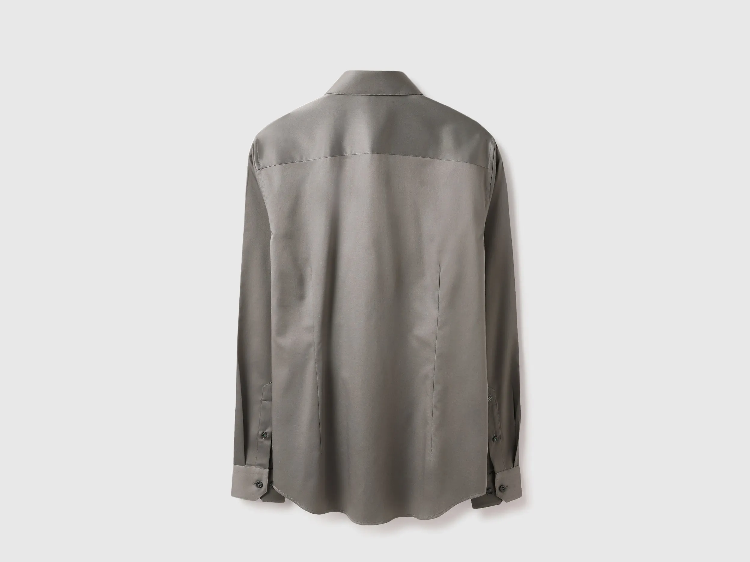 Slim Fit Cut Away Solid Shirt