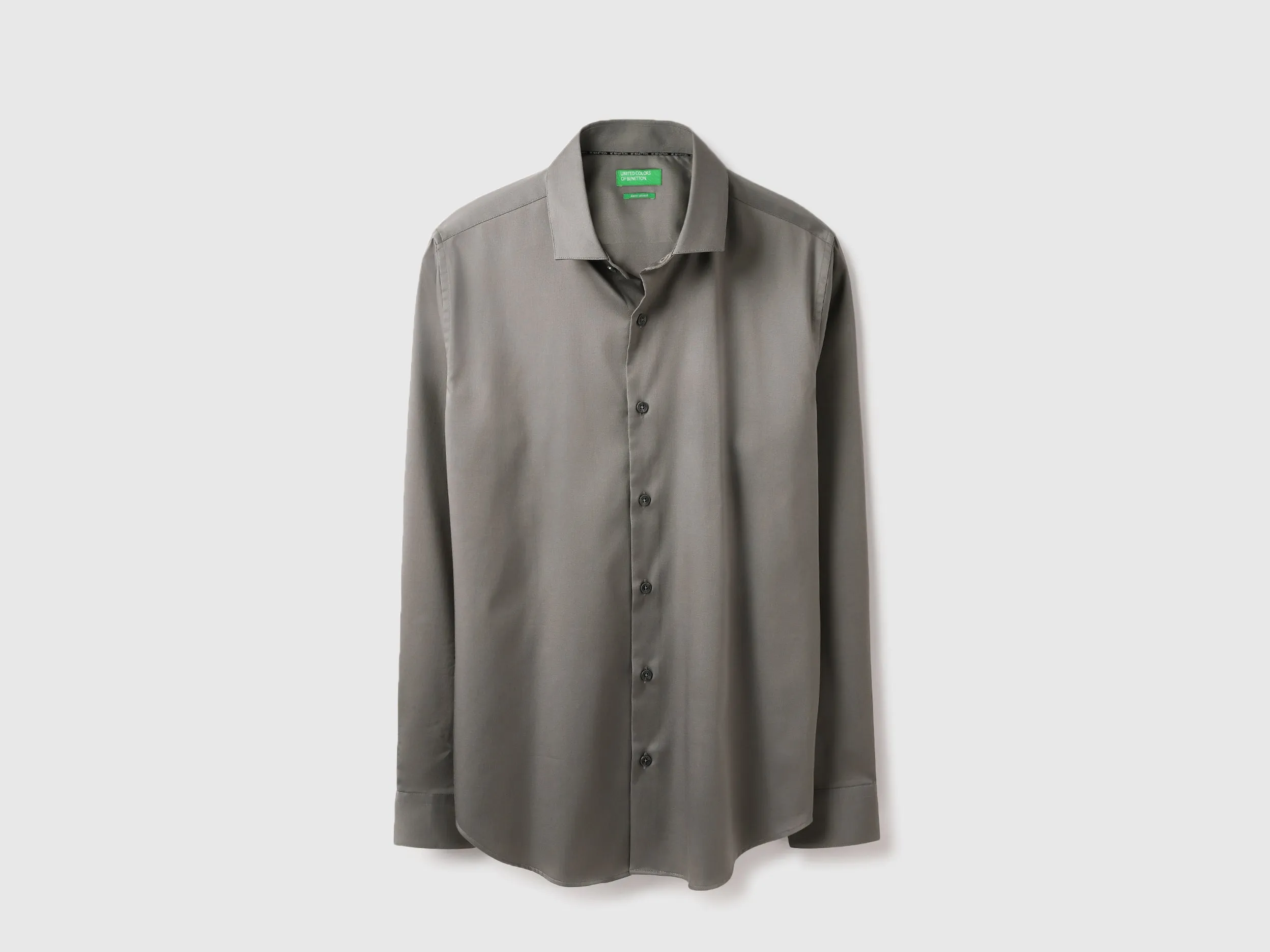 Slim Fit Cut Away Solid Shirt