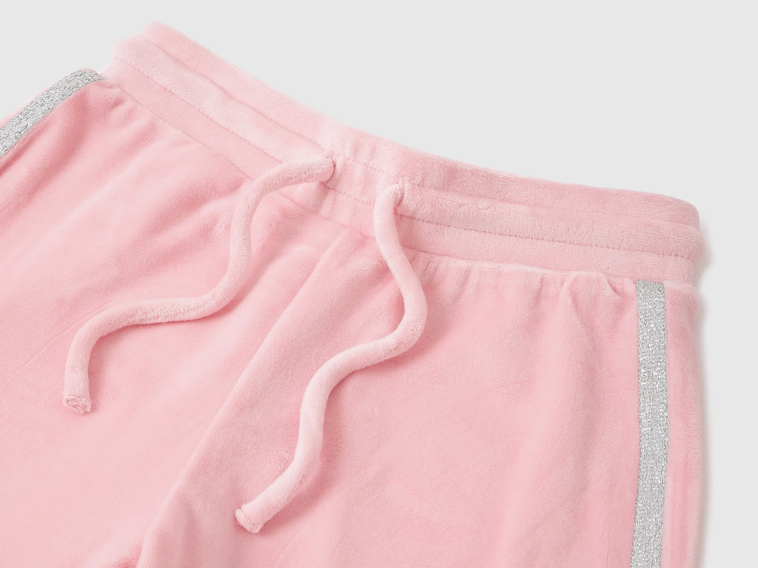 Solid Regular Fit Trackpants