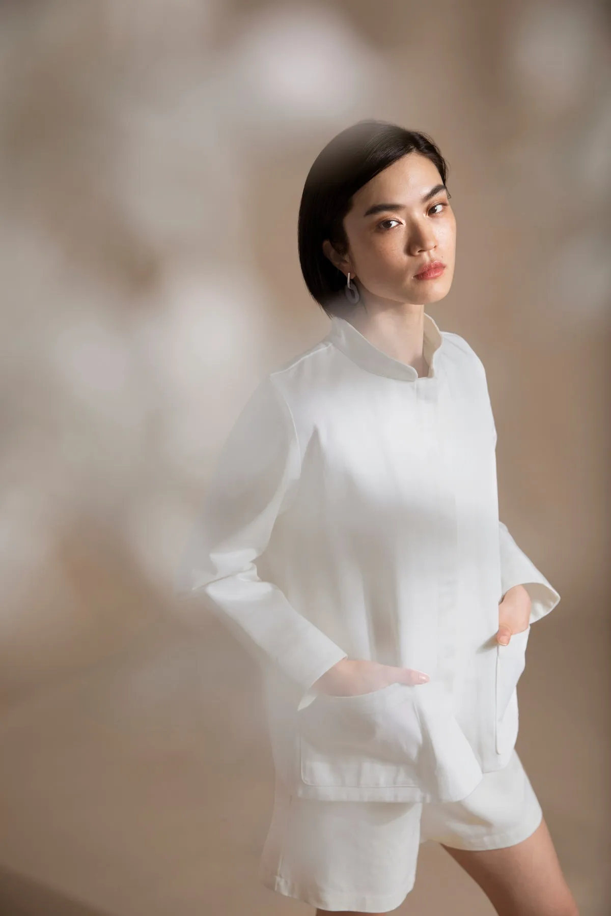 The Diplomat Jacket in White