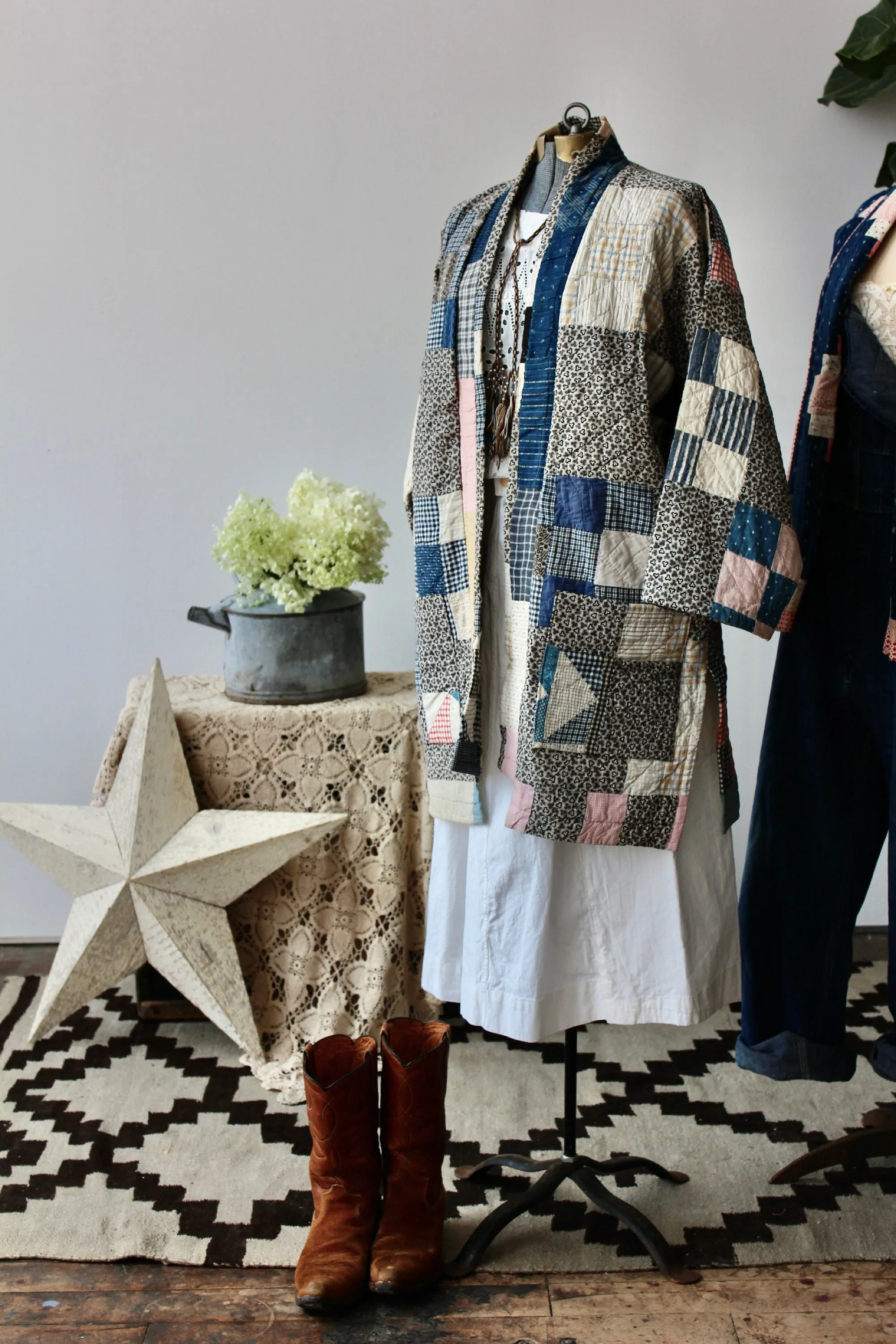The Highlands Foundry Black Calico Quilt Coat THF35