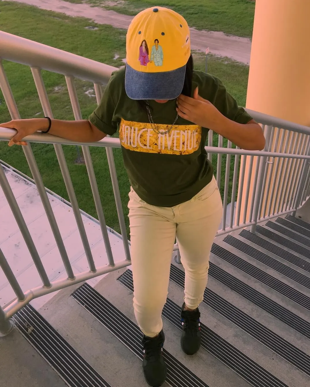 Yellow Rose SA | Olive Tee